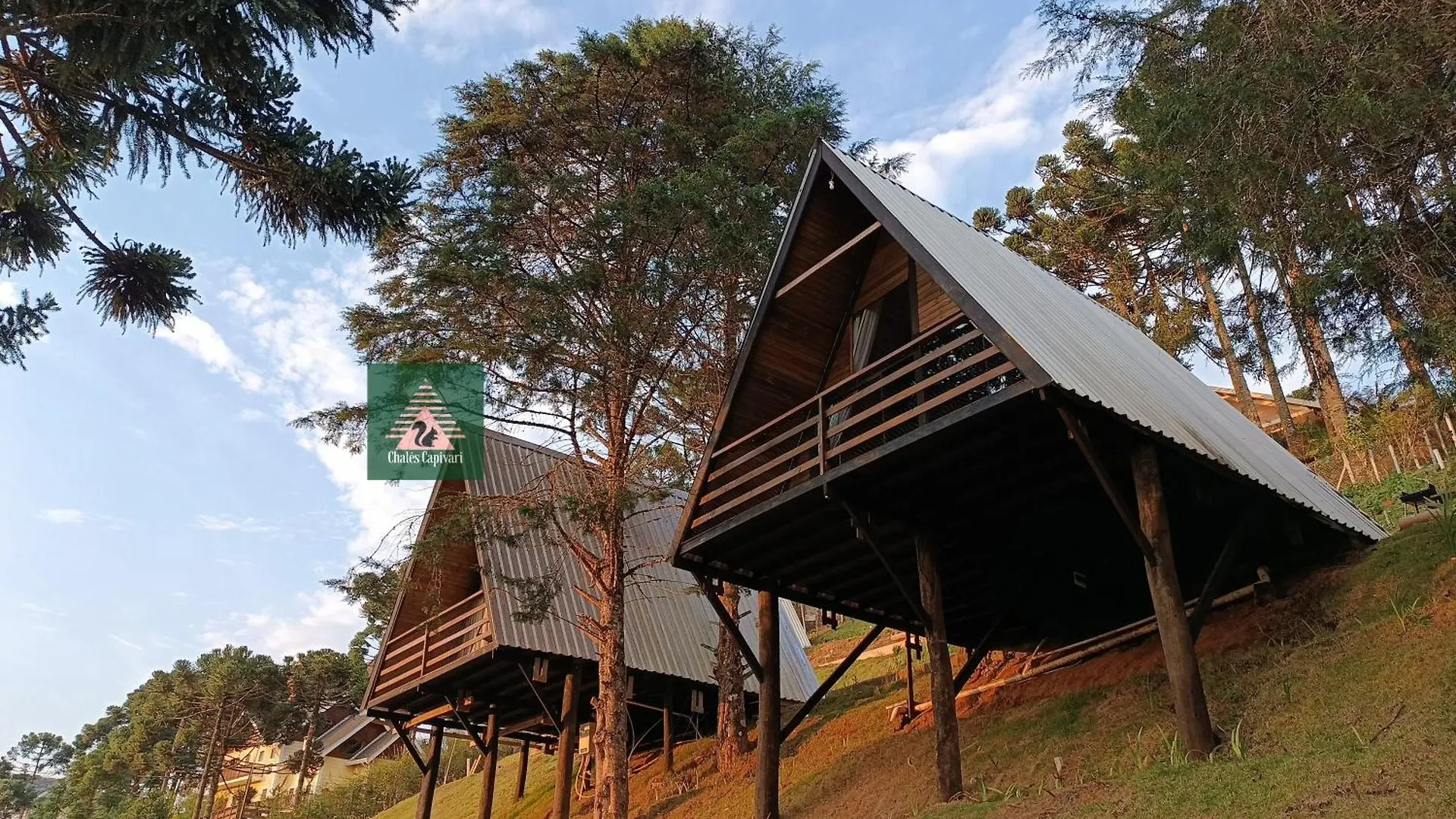 Chale Capivari Esmeralda Campos do Jordão Campismo de Luxo